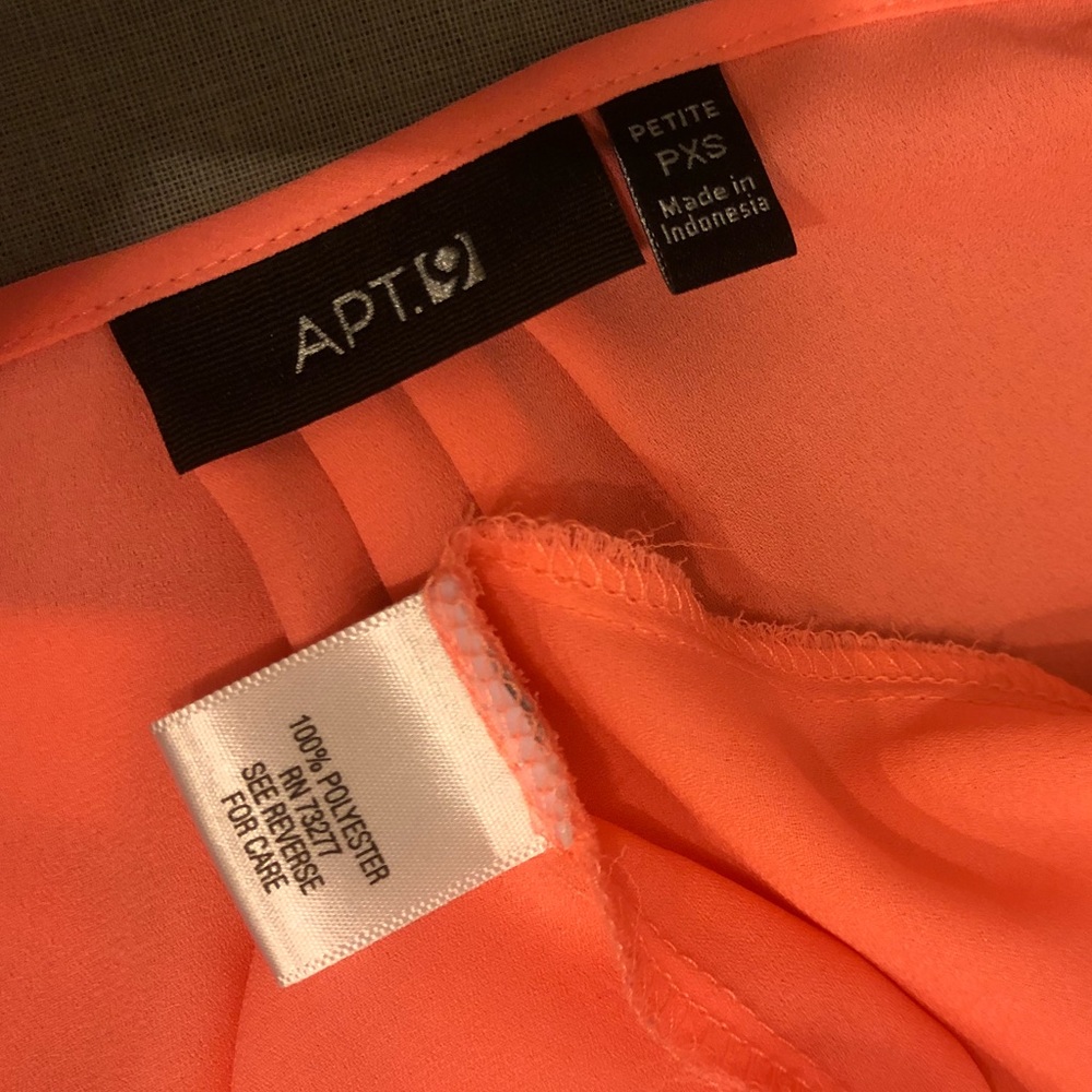 Pink top - Picture 5 of 5